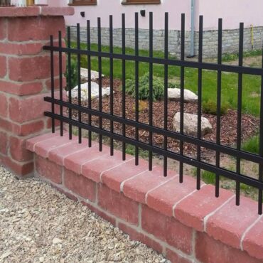 ZDICÍ BLOK HISTORY - ZÁKLADNÍ KÁMEN