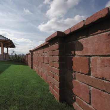 ZDICÍ BLOK HISTORY - ZÁKLADNÍ KÁMEN