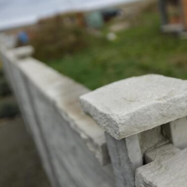 STŘÍŠKA NA SLOUPEK 160, 210